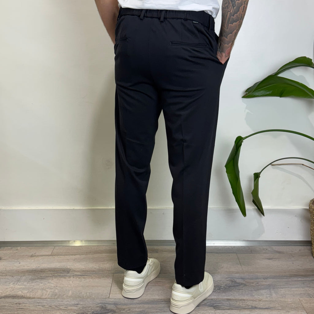 Pantalaccio in punto Milano