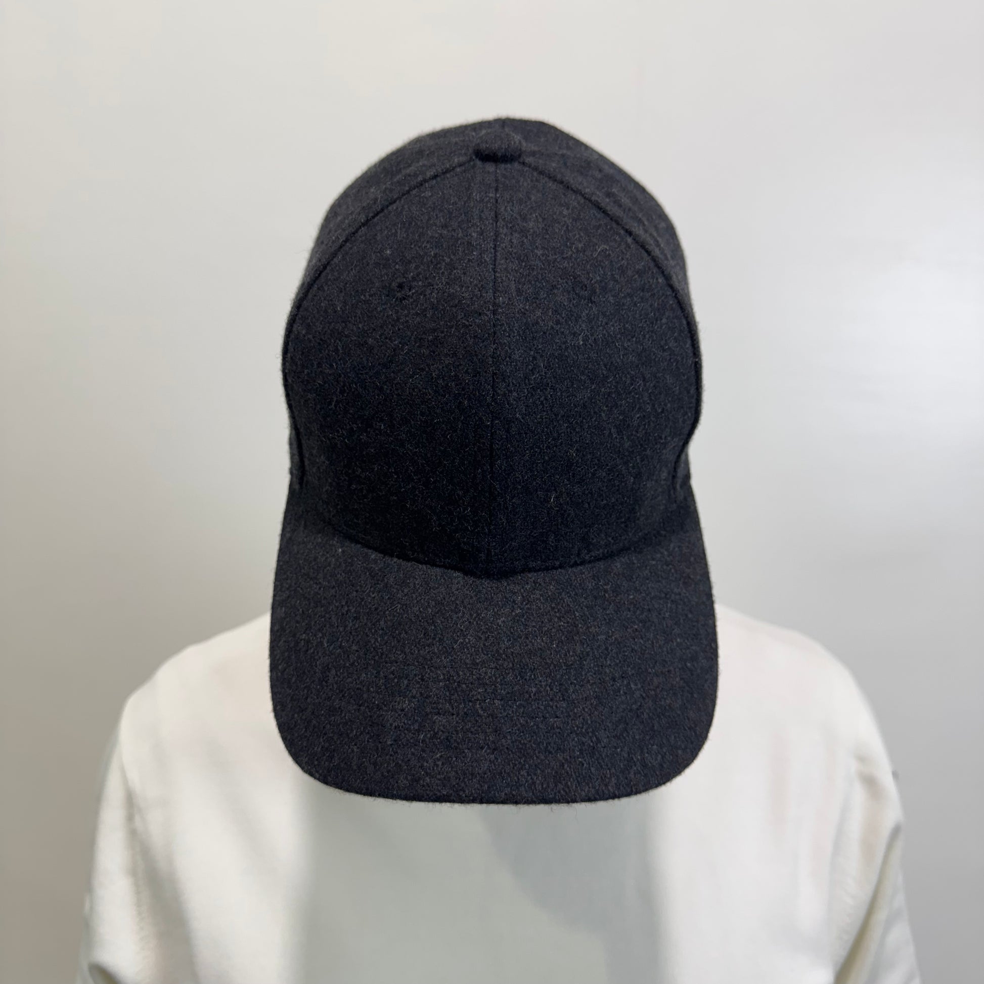 Cap. Visiera lana Impure